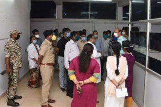 Patients found positive in the district will now be treated at Shankaracharya Hospital: Collector Sarveshwar Narendra Bhure gave instructions