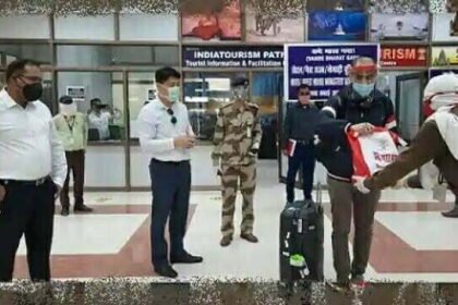 घरेलू उड़ानों की बहाली से पहले सरकार ने जारी की गाइडलाइन, हवाई यात्रियों के क्वांरटाइन पर जोर नहीं, अंतिम फैसला राज्यों का