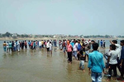 टिकटॉक ने ली जान : वीडियो बनाते समय गंगा में डूबे पांच दोस्त, मौत