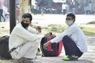 सुप्रीम कोर्ट का निर्देश- प्रवासियों को घर भेजने की जिम्मेदारी राज्य सरकारों की, पैदल चल रहे मजदूरों को जल्द दें सारी सुविधाएं