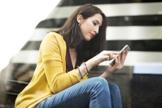 जल्द 11 अंकों का होगा आपका मोबाइल नंबर, जानिए क्यों पड़ी इसकी जरूरत?