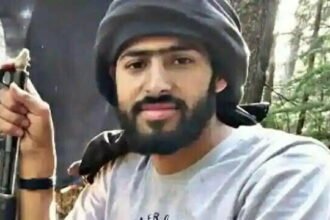 जम्मू-कश्मीर के कुलगाम में आतंकियों संग मुठभेड़, सुरक्षाबलों ने ISJK के दो आतंकवादियों को किया ढेर