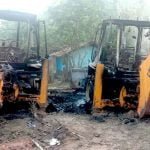Naxalites set fire to 6 vehicles engaged in road construction