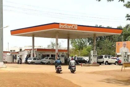 Constant rise in petrol diesel prices, people's budget deteriorated: Such prices increased in the last 8 days
