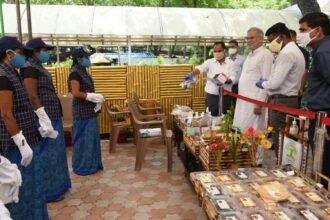 Women of Multutility Center did business of Rs 1.10 crore in 6 months