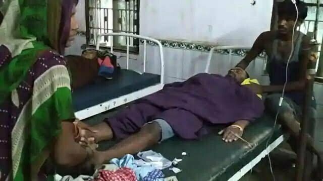 तेज बारिश के बीच आकाशीय बिजली गिरने से 23 लोगों की मौत, दर्जनों झुलसे