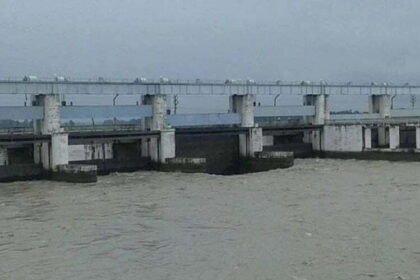 नेपाल की वजह से बिहार में आ सकती है बाढ़, गंडक बांध का मरम्मत कार्य रोका