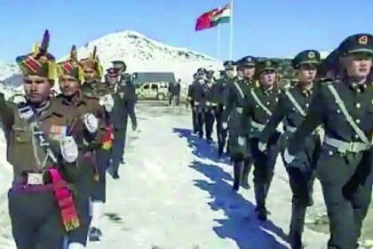 LAC पर भारत-चीन के सैनिकों में हिंसक झड़प, भारतीय सेना के एक अफसर और दो जवान शहीद