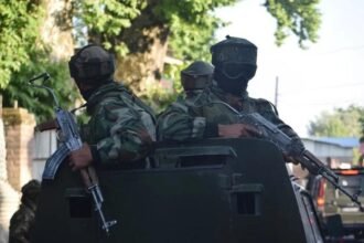 सोपोर और बडगाम के बाद शोपियां में सुरक्षाबलों को बड़ी कामयाबी, ध्वस्त किया आतंकी ठिकाना