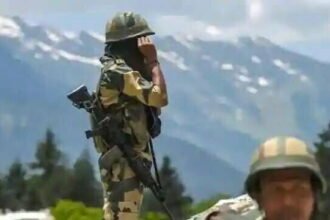 लद्दाख में पीछे हटेंगी भारत-चीन सेनाएं, कॉर्प कमांडर स्तर की बैठक में फैसला