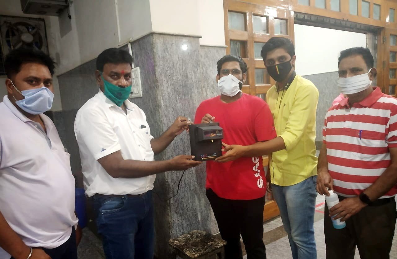 Students made automatic sanitizer dispensing machine