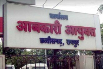 Complaint of selling liquor at rates higher than fixed price: Excise Department takes action against half a dozen liquor shops