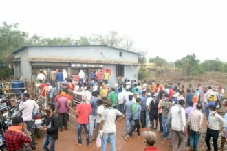 Lockdown in Durg: Grocery shops will be closed along with markets, people flocked to stock liquor