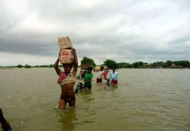 बिहार में बाढ़ का बढ़ा खतरा, नेपाल ने भारत को दी तटबंध तोडऩे की धमकी
