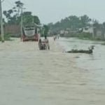 सत्तरघाट के बाद अब सारण प्रमुख बांध टूटा, 500-600 गांवों पर छाया बाढ़ का खतरा