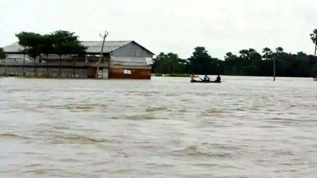 वाल्मीकिनगर बराज से ढाई लाख क्यूसेक पानी छोड़ा गया, उत्तर बिहार में और मचेगी तबाही!