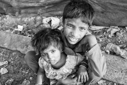 कोरोना का असर: भुखमरी का सामना कर रहे कई समुदाय, हर महीने 10000 बच्चों की मौत: UN