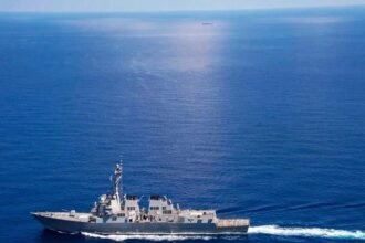 चीन की अकड़ ढीली नहीं पड़ी तो दक्षिण चीन सागर में उतरेगा भारत