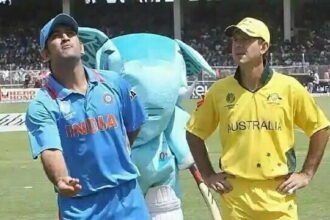 धोनी लगातार चाहे 4 मैच जीते या हारें, एक समान रहते हैं: माइकल हस्सी