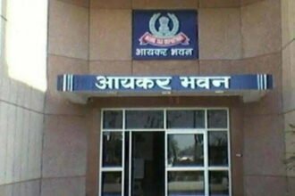 दिल्ली, जयपुर समेत चार जगहों पर आयकर विभाग का छापा, कर चोरी का है मामला