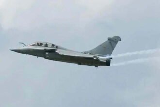 चीन सीमा विवाद के बीच वायुसेना अधिकारियों की बैठक, बॉर्डर पर राफेल तैनाती पर होगी चर्चा