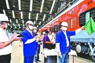 अब कोरोना से डरे बिना करें ट्रेन में सफर, रेलवे ने तैयार कर लिया है पोस्ट कोविड कोच