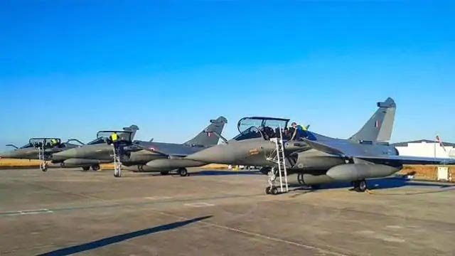भारतीय वायु सेना के लिए गेम चेंजर साबित होगा राफेल लड़ाकू विमान, कल 5 जेट पहुंचेंगे अंबाला एयरबेस