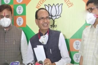 मैं हर विभाग का मंत्री हूं और सरकार सुचारू रूप से काम कर रही है: शिवराज चौहान