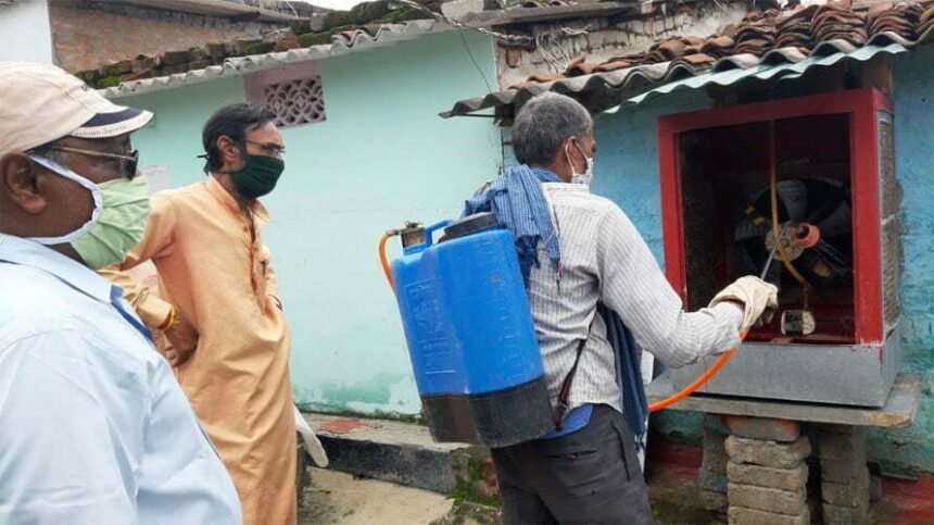 The corporation has put the strength to control dengue amid corona infection… .. house-to-house survey is being done