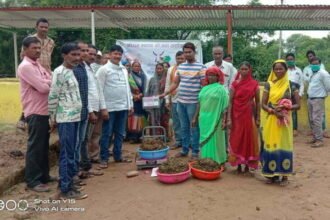 31 thousand rupees earned by selling dung deposited in one week