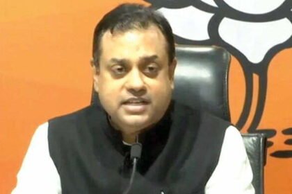 Big charge of BJP: Choksi and Naik gave millions of rupees to Rajiv Gandhi Trust