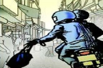 26 lakh looted from former MLA's manager in Muzaffarpur…. The incident took place at gunpoint