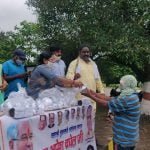 Distributed fruits to the patients of Shastri Hospital, food to the poor…. Bhilai City District Congress celebrated CM Bhupesh Baghel's birthday in this way