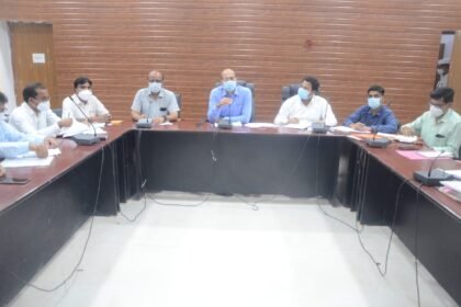Collector Dr. Sarveshwar Narendra Bhure gave the instructions