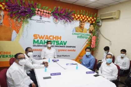 Bhilai city received National Award for Best Self Sustainable City in India… .. Mayor Devendra Yadav and Commissioner Rituraj Raghuvanshi took the award online