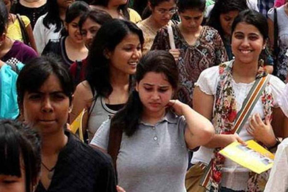 Ministers of six states reached Supreme Court to postpone JEE-NEET exam
