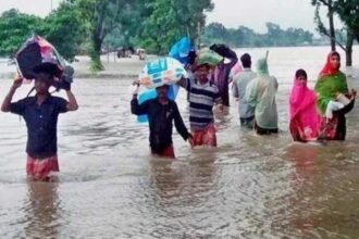 बिहार: पार्टियों का आयोग को पत्र, कोरोना, बाढ़ के कारण चुनाव स्थगित करने की मांग की
