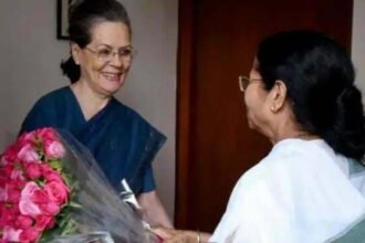 BJP के आक्रमक रुख ने बढ़ाई TMC की परेशानी, नाराजगी भूल ममता बनर्जी ने NEET पर दिया कांग्रेस को समर्थन