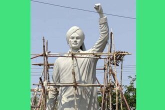 Shaurya Memorial being built by the initiative of MLA and Mayor Devendra… ..The statue of Shaheed Bhagat Singh, weighing 5 tons, made from metalgun… will be installed here