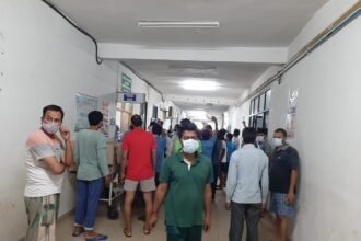 Uproar by patients over poor food and order in Kovid Center, Kachandur, doctors are coming once in two days