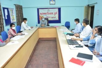 Mark citizens of the age of over 50 with symptoms of corona