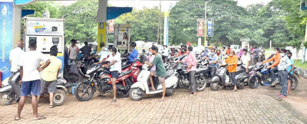 Lockdown breaking: Durg Bhilai's petrol pumps thrived