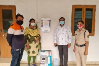 पीएम मोदी के जन्मदिन के अवसर पर भिलाई केन डु पर्वत फाउंडेशन ने सीएसपी कार्यालय में लगाया ऑटो सेंसर सेनेटाइज मशीन
