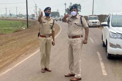 SP Prashant Thakur arrives at new block spot…. Instructions for improvement after inspecting the site