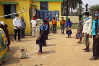 कोरोना संकट काल में स्कूली बच्चों को मध्यान्ह भोजन देने में छत्तीसगढ़ देश में अव्वल