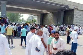 कृषि विधेयक: हरियाणा के कई जिलों में किसान सड़कों पर उतरे, सड़कें जाम, भारी पुलिसबल तैनात