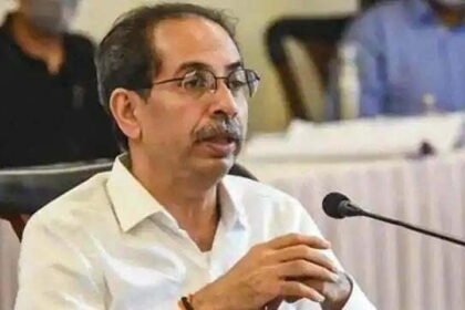 बड़ी खबर_सियासी हलचल: शिवसेना ने छोड़ी सरकार बचने की उम्मीद, आज इस्तीफा दे सकते हैं उद्धव ठाकरे