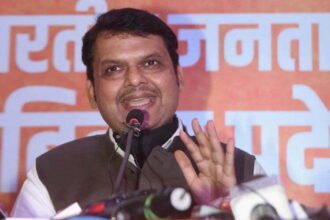 Former Maharashtra CM Devendra Fadnavis corona infected