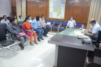 Collector Dr. Sarveshwar Narendra Bhure, who held an important