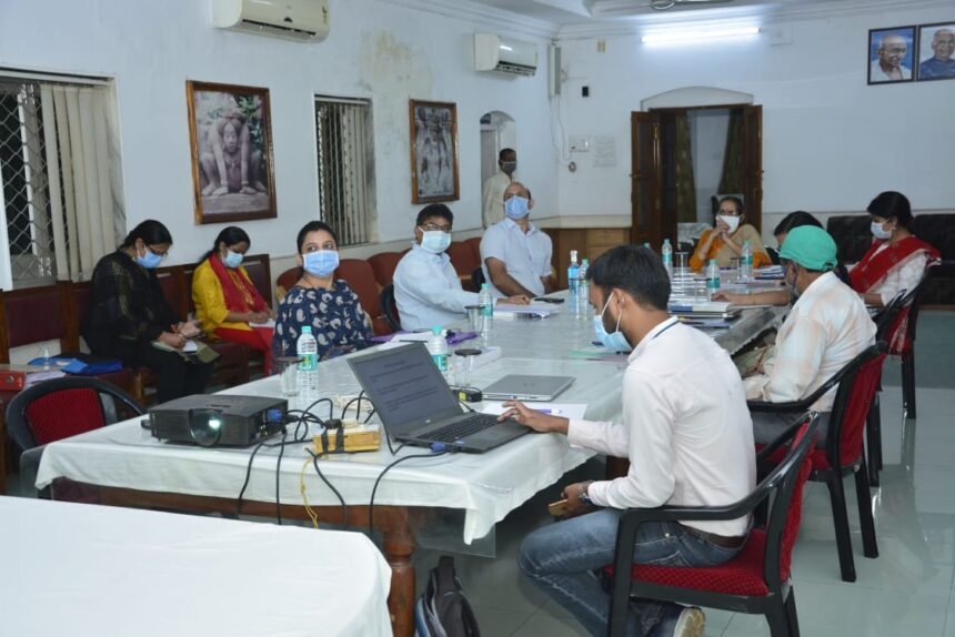 ACS Renu Pillai and NRHM Dr. Priyanka Shukla inspected